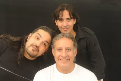 QV4 se une con Los Tucu Tucu en escena