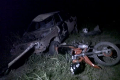 El conductor de un auto embistió a 10 personas