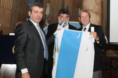 Rojkés se cruzó con Cano porque el radical acusó al Gobierno de robar