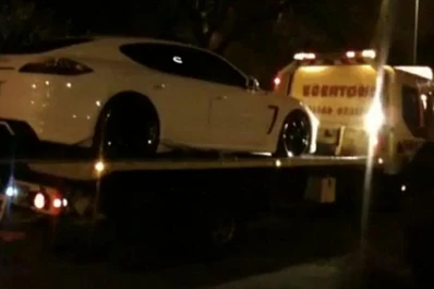 La Policía le confiscó un Porsche a Tevez