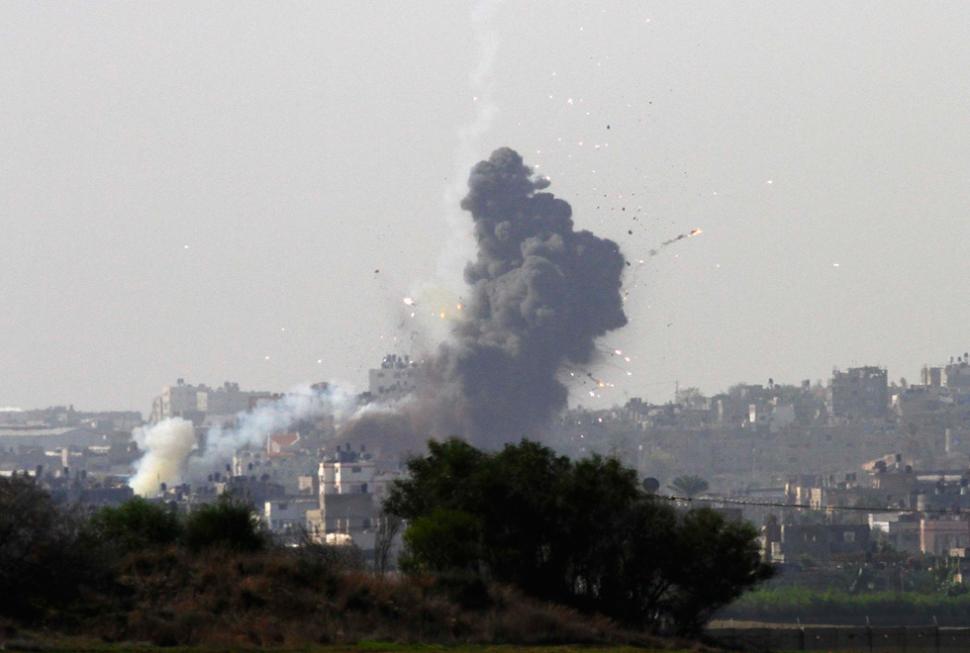 Al Menos 10 Muertos Civiles Tras Un Bombardeo Israelí En La Franja De ...