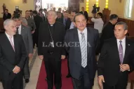 Alperovich justificó la contratación directa de empresas para realizar obras en la Maternidad