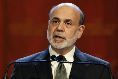 Bernanke pide acuerdo político para no caer en el abismo fiscal
