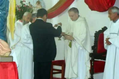 Un ex seminarista de Paraná compromete la situación del cura Ilarraz