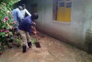 Una tormenta inundó una escuela en El Mollar