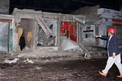 Un atentado talibán en Pakistán causa 35 muertes y decenas de heridos