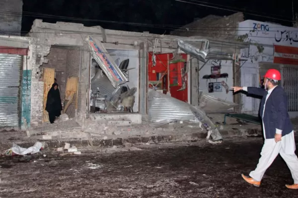 Un atentado talibán en Pakistán causa 35 muertes y decenas de heridos