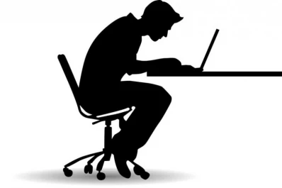 Si te sentás mal frente a la PC forzás columna, hombros, cuello y cabeza