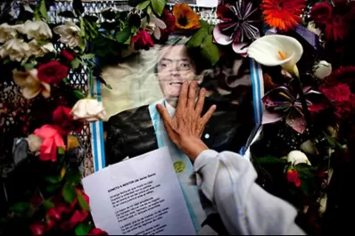 El New York Times enterró a la película de Kirchner con una demoledora crítica