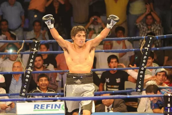 Julián Salas hizo olvidar la derrota de Argentina ante México