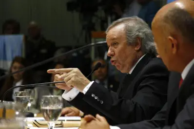 Peralta se peleó con legisladores K y acentuó sus diferencias con el Gobierno nacional