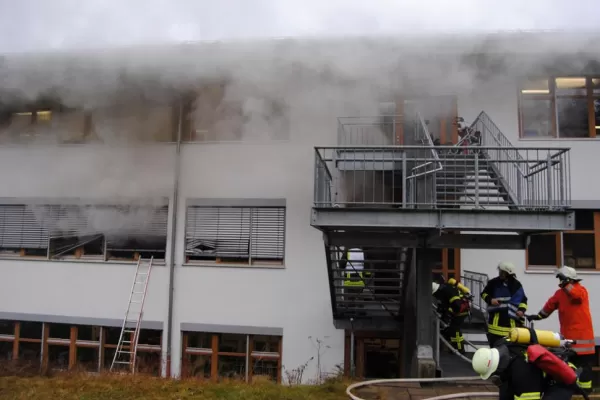 Alemania: 14 muertos por un incendio en un taller de Cáritas