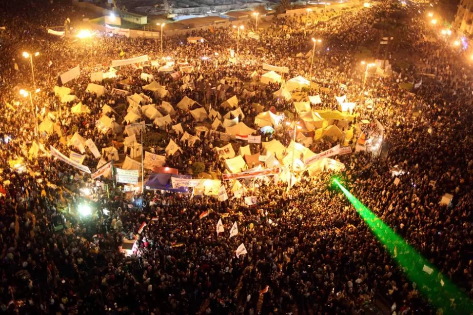 GRAN CONVOCATORIA. Miles de personas se aglomeraron en la plaza Tahrir. REUTERS.