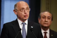 La fragata Libertad: Timerman desmiente que la hayan trasladado
