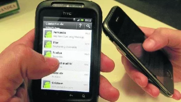 PROBLEMAS. El listado de contactos mostraba un mensaje de error en Whatsapp. FOTO TOMADA DE DEIA.COM