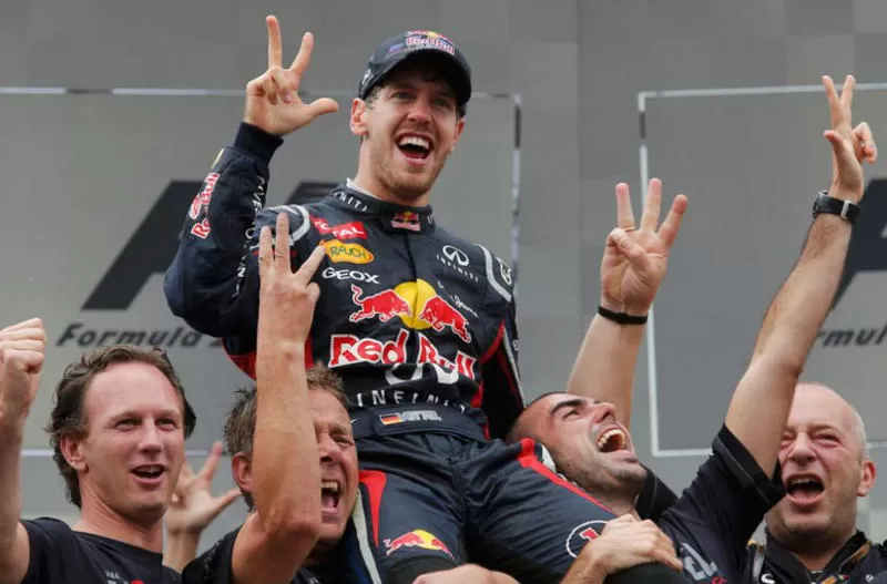 AHORA SÍ. La FIA desestimó el planteo de Ferrari y Vettel podrá celebrar como lo hizo el domingo en Brasil. (LA GACETA/ARCHIVO)
