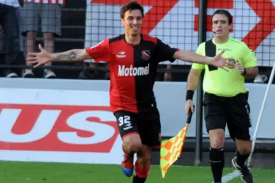 Newell's le ganó 3 a 0 a Rafaela y se clasificó para la Copa Libertadores