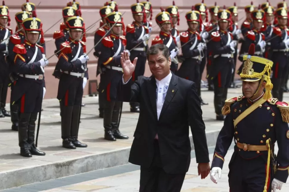 VISITA OFICIAL. Correa llegó esta mañana para una reunión bilateral con la Presidenta. REUTERS