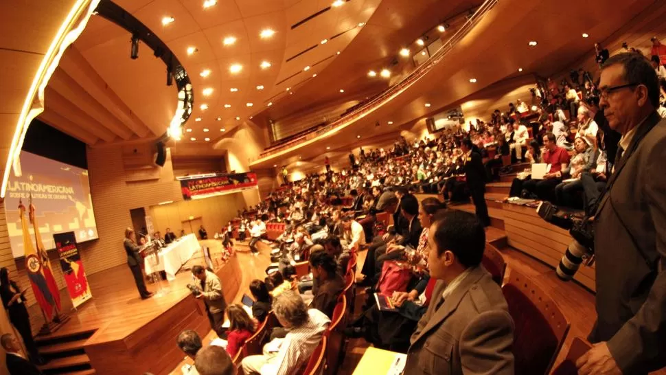 ENCUENTRO. En un coqueto salón de la ciudad de Bogotá quedó abierta ayer la IV Conferencia Latinoamericana sobre Políticas de Drogas. WWW.CONFERENCIADROGAS.COM