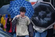 La lluvia empujó el termómetro a 16°