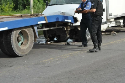 Un bebé murió en un choque en cadena sobre el puente del río Medinas