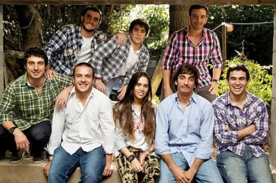 Atendemos más los elogios que los prejuicios