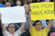 Repudio a Falcioni y Angelici, opaco reconocimiento a Schiavi y Palermo