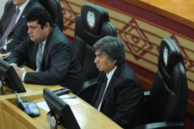 No necesitamos colgarnos del saco de nadie