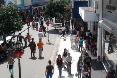 El comercio trabaja con normalidad