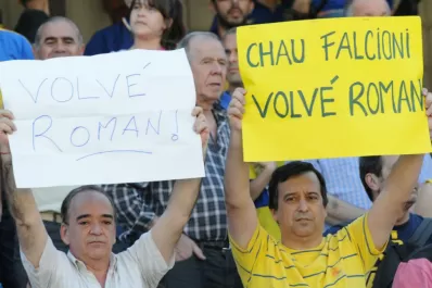 Repudio a Falcioni y Angelici, opaco reconocimiento a Schiavi y Palermo