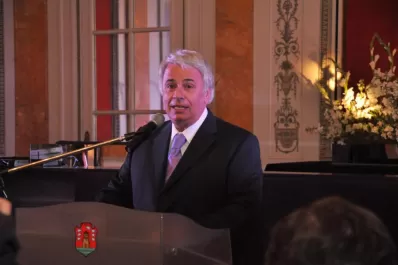 El Gobierno es autista y antifederal