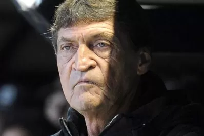 Angelici: no renovaremos el contrato con Falcioni