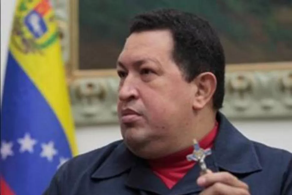 Chávez sufrió fuertes dolores y vomitó sangre