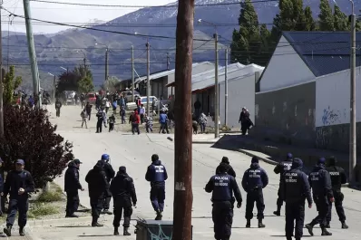 Berni acusó a Moyano y a Micheli de instigar los saqueos
