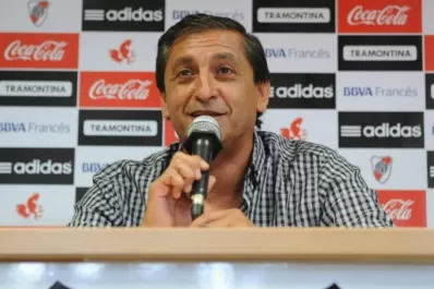 Ramón se mostró entusiasmado con Vangioni y lo quiere en la ofensiva