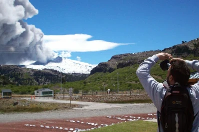 Neuquén está en alerta por la erupción del volcán Copahue