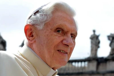 Benedicto XVI indultó a su ex mayordomo