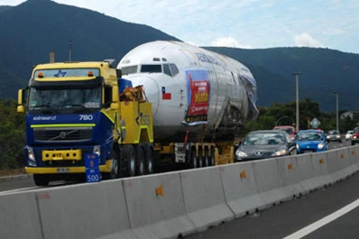 Un ex avión de Aerolíneas es ahora un albergue transitorio