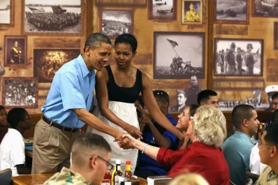 Obama regresa de Hawaii para evitar el abismo fiscal