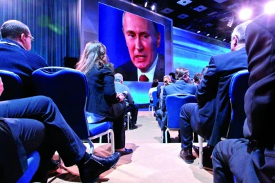 Prohíbe Moscú que en EEUU se puedan adoptar niños rusos