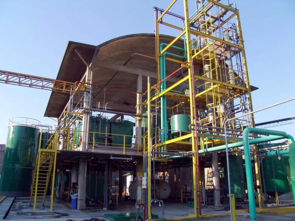 MEJORA. Las plantas de destilación volverán a recuperar ritmo de producción. 