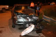 Dos adolescentes chocaron y volaron al fondo del canal