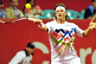 Nalbandián superó a Odesnik y se metió en octavos de final