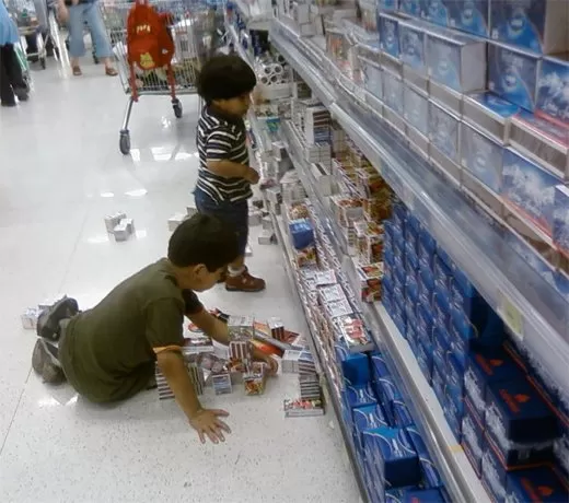 PATIO DE JUEGOS. En el supermercado, los chicos también deciden. FOTOS-BEBES.NET