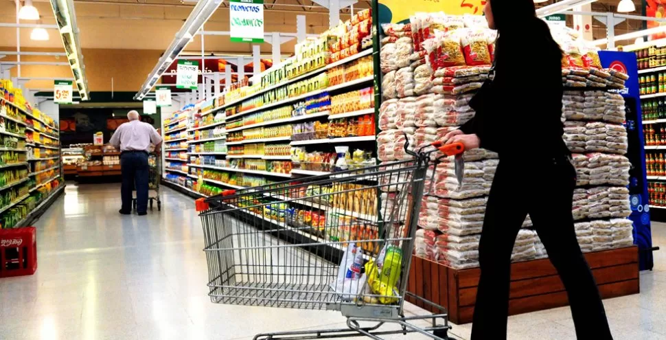 COMESTIBLES, PRIMERO. Los alimentos encabezan la lista en las compras de los tucumanos en el supermercado, según Quality Latinoamérica. PIC5.GOPHOTO.US