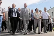 Los pongo para que sean mis ojos en el interior