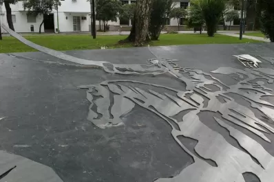 El vandalismo sigue reinando en la plaza