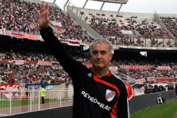 El Beto Alonso, un icono en la historia de River, cumple 60 años
