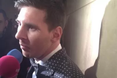 Todos hablan del traje a lunares que se puso Messi para la Gala del Balón de Oro