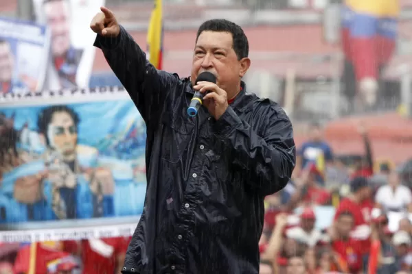 Hugo Chávez no tomará posesión el 10 de enero